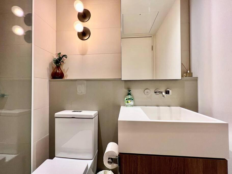 Highrise Best Location 2Baths Melbourne Buitenkant foto